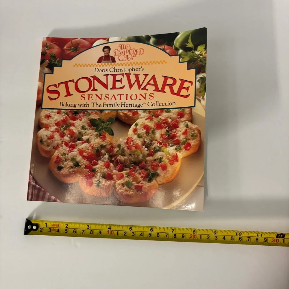 Pampered Chef Stoneware Sensations Cookbook Doris Christopher 1997 Paperback